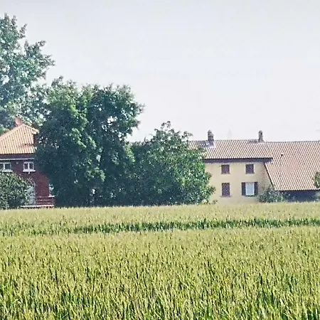 Cascina Cicogna Apartment Sommo